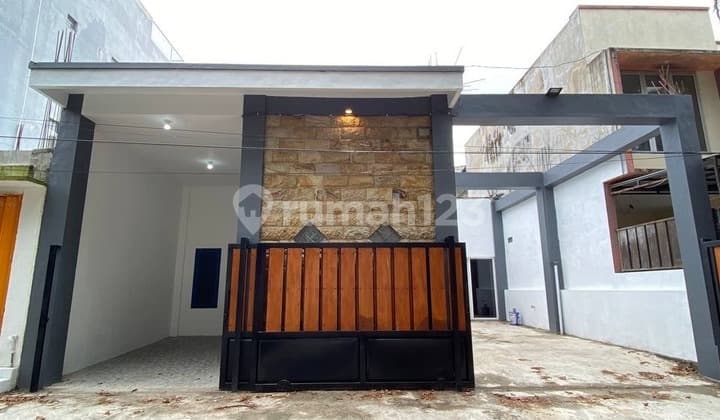 RUMAH BARU SIAP HUNI PONDASI 3 LANTAI DI SAWOJAJAR MALANG KOTA