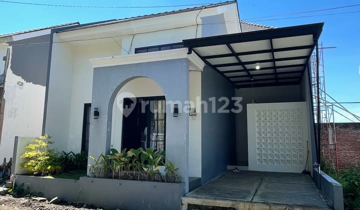 Dijual Rumah Minimalis Modern di Ngijo Karangploso Malang