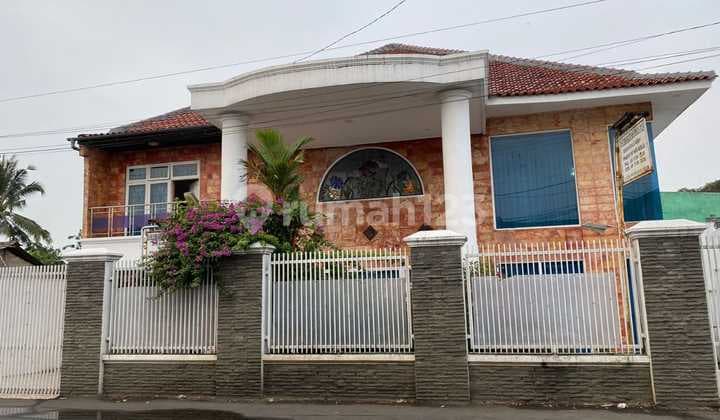 Luxury House on Jl Atang Sendjaya Bogor West Java