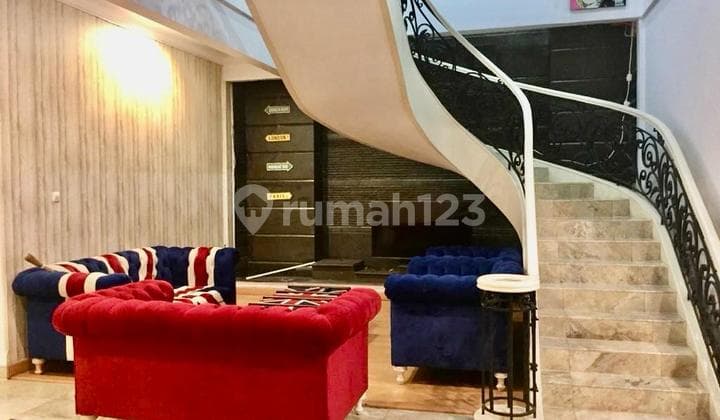 Rumah Bagus Di Jl Sarikaso Pasteur Bandung Jawa Barat