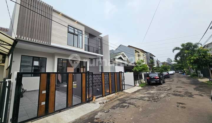 Rumah Bagus Siap Huni di Mertilang, Bintaro Jaya Sektor 9