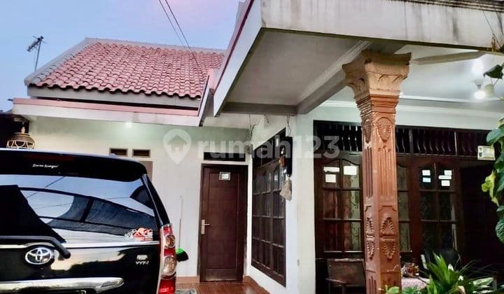 Rumah Bagus Di Jl Prof Lafran Pane RTM Kelapa Dua Depok