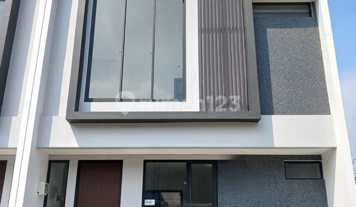 Minimalist House in Kebayoran Harmony Bintaro Jaya