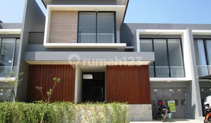 Nice House In Kebayoran Symphony Bintaro Sector 7
