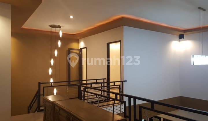 rumah minimalis 2 lantai sidosermo