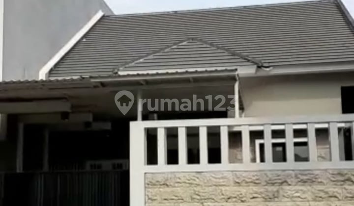 rumah strategis selangkah ke Pakuwon mall