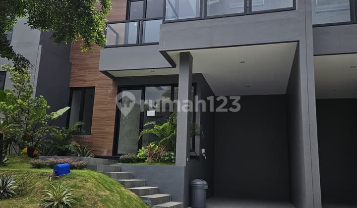 Dijual Villa Baru Taman Dayu