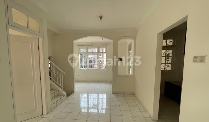 Ddirumah, 2 Lantai, di Legenda Wisata