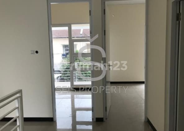 Disewakan Rumah 2 Lantai di Tki Sommerville Kota Bandung