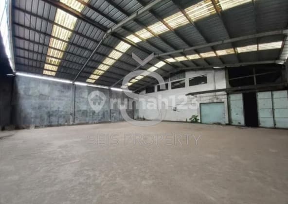 Warehouse Workshop for Rent Near Moh Toha Toll Road, Bandung City