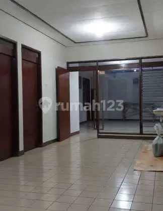 Cheap Rental House in Taman Holis Indah, Bandung, 2 BR, Price 40 Million/Year