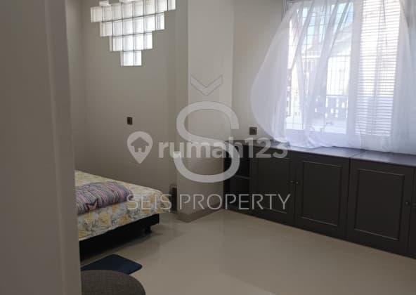 Dijual Rumah Tinggal di Taman Holis Indah Kota Bandung