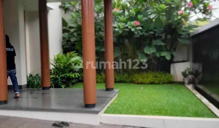 Bagus, terang, dan rumah yang nyaman.