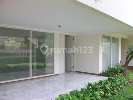 One Level House At Good Location