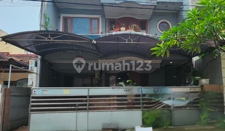 Harga Miring !! Dijual Cepat Rumah Puri Indah, Jakarta Barat
