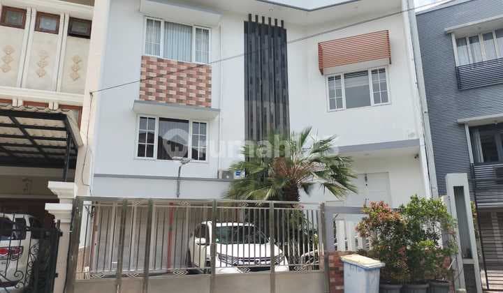 2-Story House Cheap Price Freehold Ready to Move