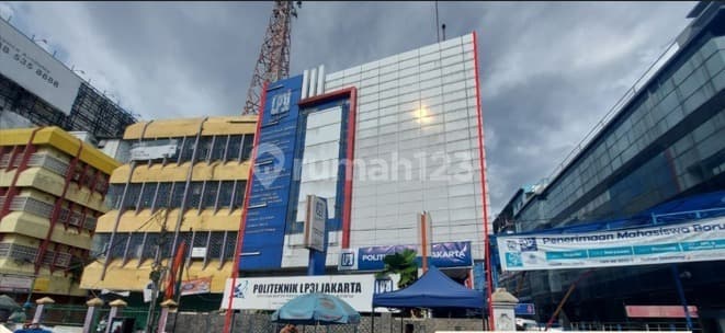 Ruko 4 Lantai Siap Pakai Harga Murah Kramat Senen