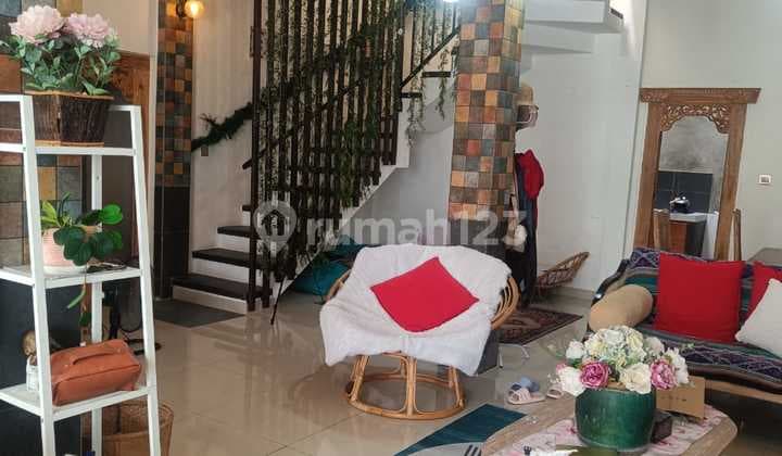 Rumah Semi Villa 3 Lantai Mumbul Nusa Dua Bali, Full Furnish