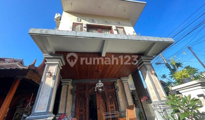 Rumah Style Bali Dekat Jl Utama Gunung Agung Denpasar Barat