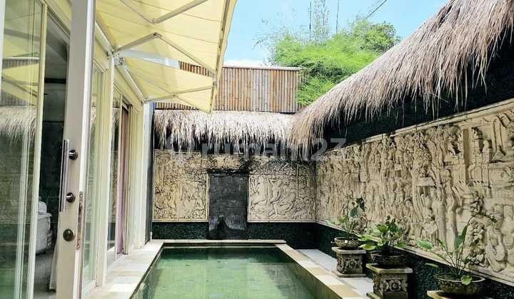 Kerobokan Semer Villa, Complete SHM and IMB, Easily Accessible Location