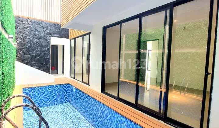 Rumah Cantik Ada Kolam Renang SHM Siap Huni di Bintaro Tangerang