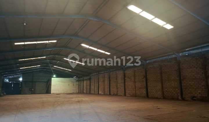 Industrial Warehouse for Rent Ready to Operate in the Strategic Karawaci Area, Tangerang