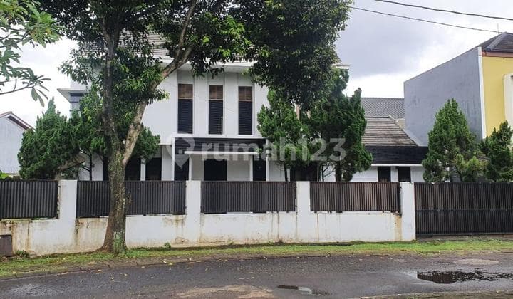 The price is very high for the Orchid Loka Cluster House in Sector 2-2 BSD.