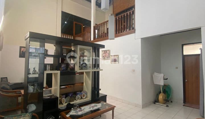 Dijual Rumah Cocok Jadi Tempat Kost di Sayap Dago Bandung