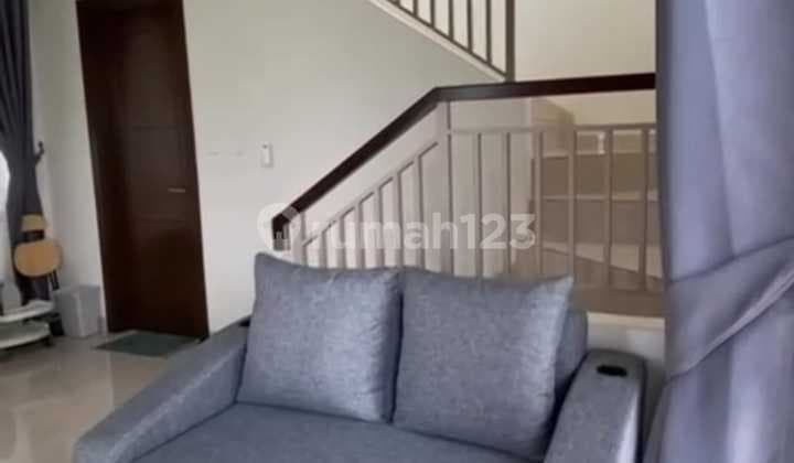 For Quick Sale Hook House at Podomoro Park Bandung