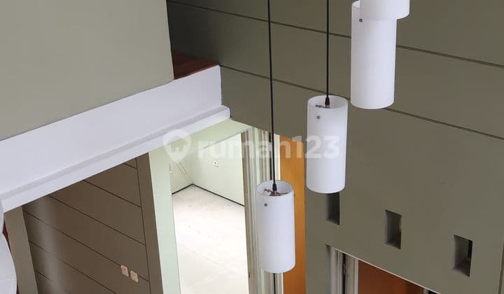 For Sale, Ready-to-Occupy House in the Favorite Cluster of Taman Kopo Indah