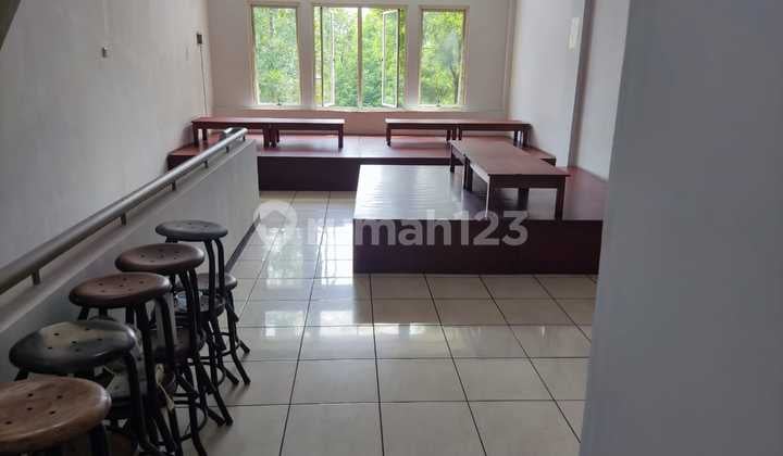 Disewakan Ruko di Kota Baru Parahyangan Siap Pakai