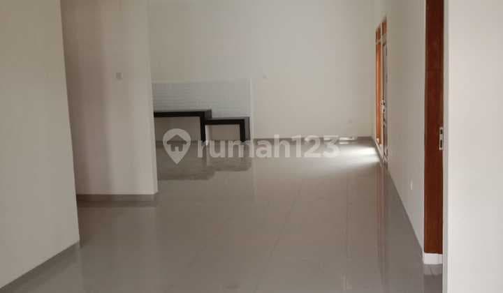 Dijual Rumah Terawat di Taman Kopo Indah Bandung