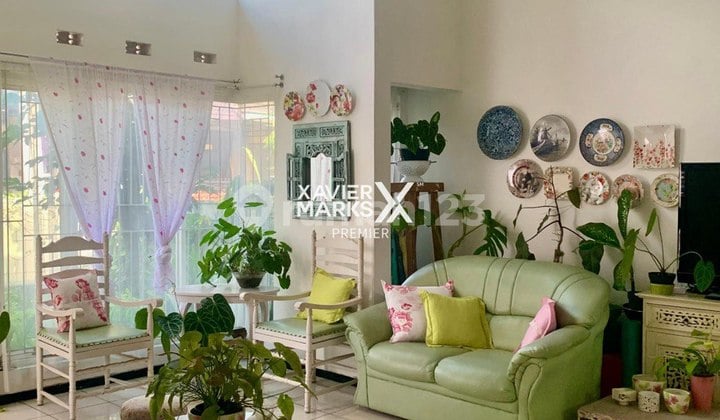 Rumah Hijau Daun T-Junction di Janti Sukun Malang