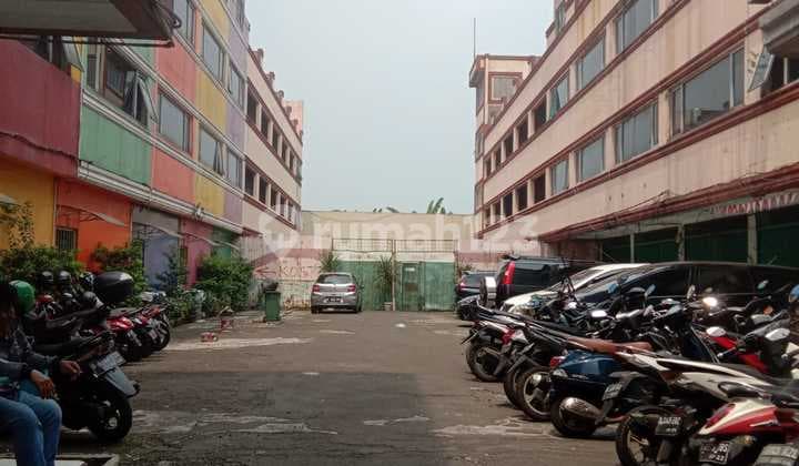 Ruko 21 Unit Dalam Komplek Perkantoran Jalan Raya Margonda