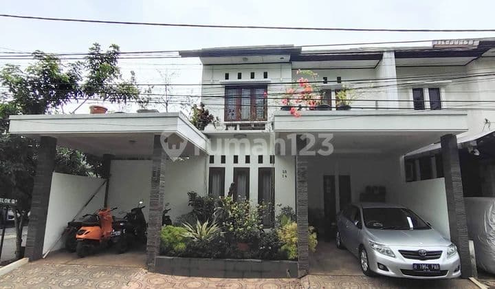 Rumah Siap Huni 2 Lantai + Kolam Renang Pribadi di Pancoran Mas Depok