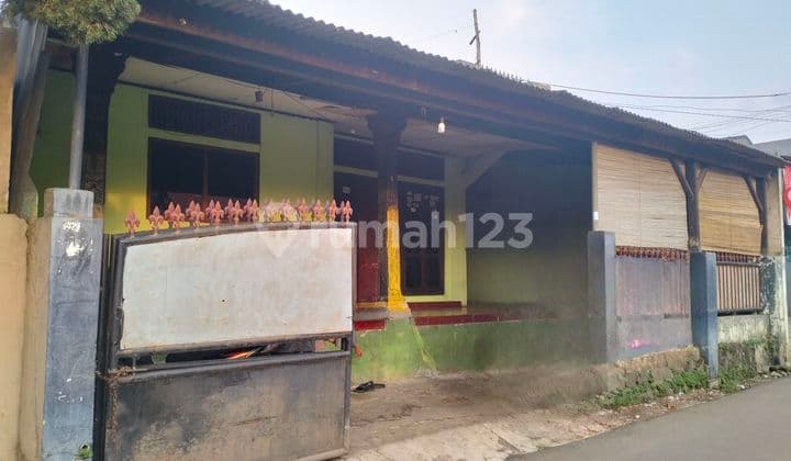 House at a Strategic Location on Jl Keadilan, Near Sawangan Toll Gate