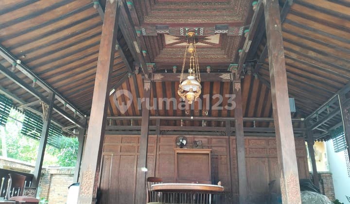 Modern Javanese Nuance House in Pancoran Mas Near Sawangan Toll Road