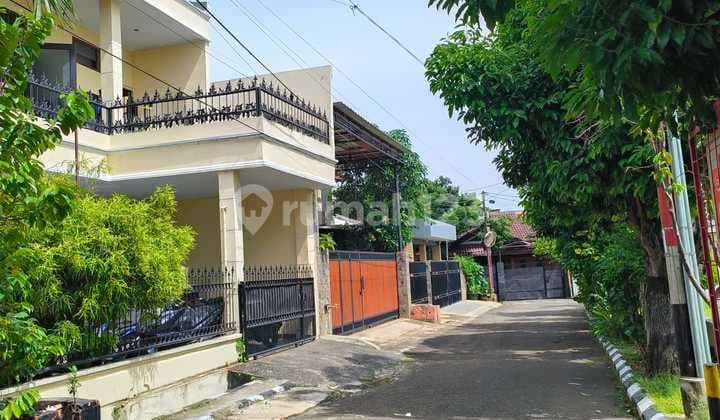 Rumah 2 Lantai Siap Huni Strategis di Perumahan Beji Depok