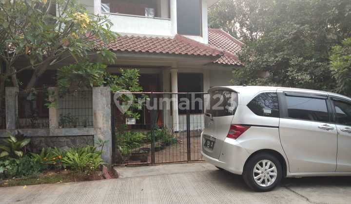 Rumah Hadap Timur 2 Lantai Jl Kesehatan Bintaro Jakarta Selatan