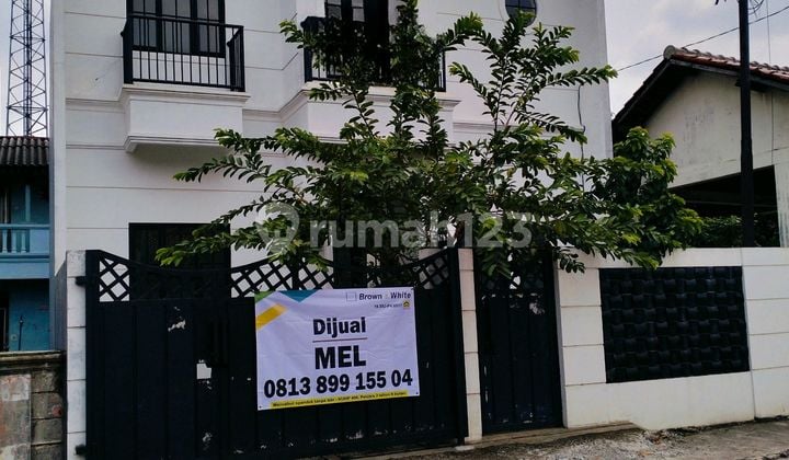 Rumah Classic Baru Pinggir Jalan Dekat Pnj Ui Kukusan Beji
