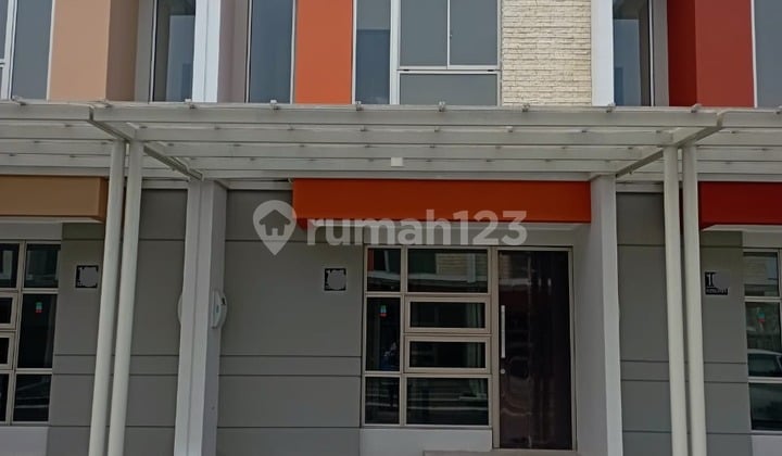 DISEWA RUMAH PIK 2 UK 4.5x10 KOSONGAN ADA 2 AC HARGA TERMURAH