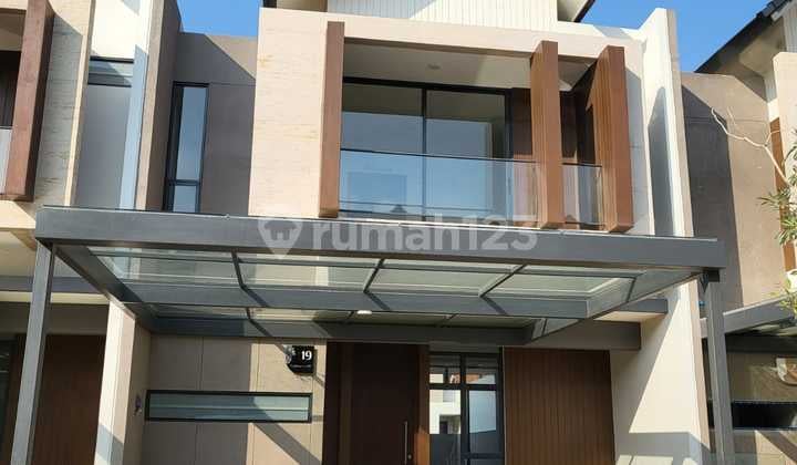 Rumah 2 Lantai Siap Huni di Fashagriya Podomoro Park Bandung