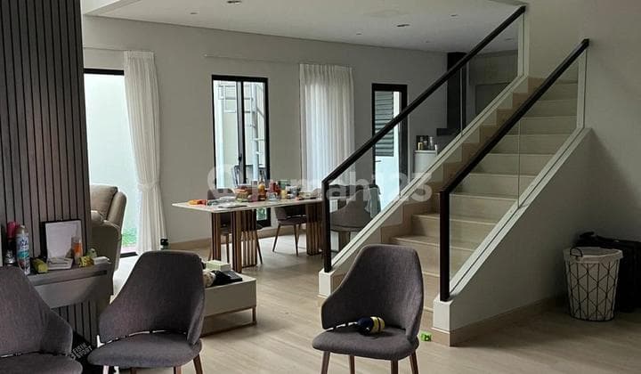 Beautiful Furnished House in Emily Cluster Summarecon Bandung
