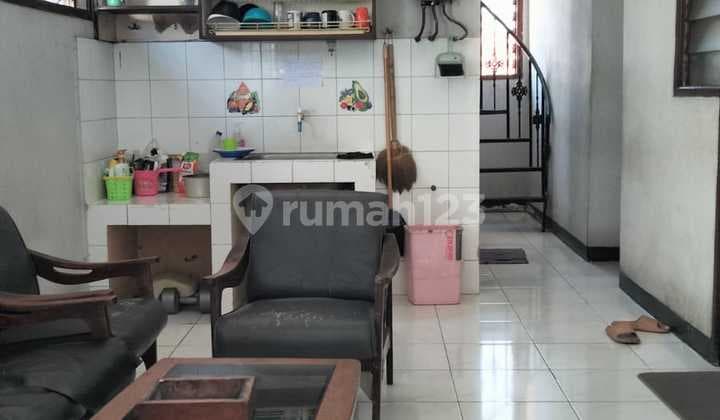 Strategic Boarding House Area in Sayap Lengkong, Bandung City