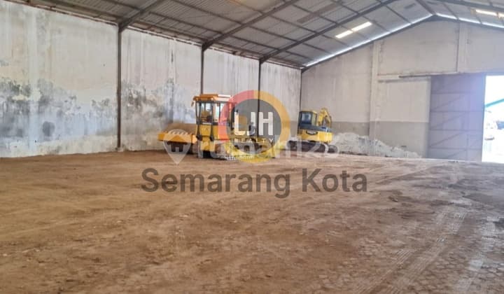 Warehouse At The Truck Depot, Genuk