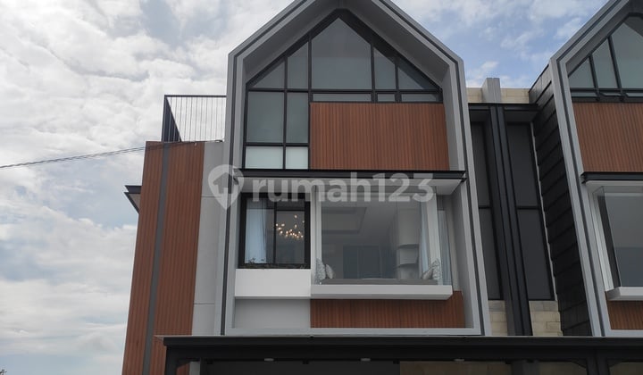Rumah murah 2lantai di Jalan raya sepatan