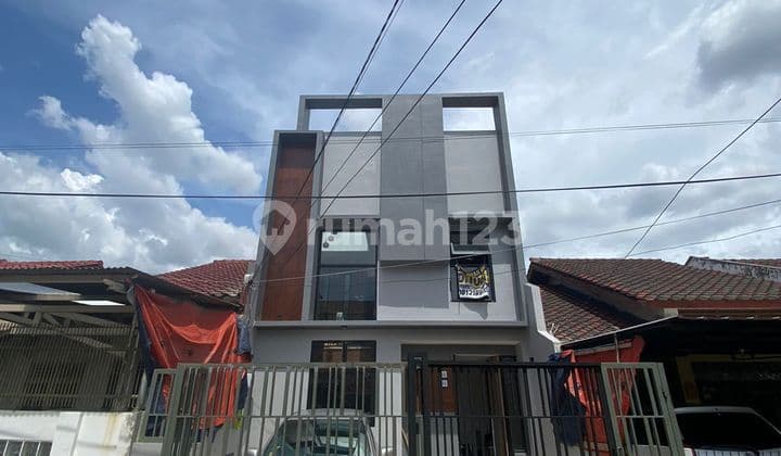 Cheap Sale 2-Story House in Citra Garden 1, West Jakarta