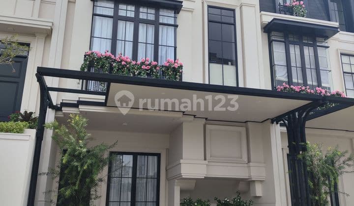Dijual Rumah Murah 3 Lantai