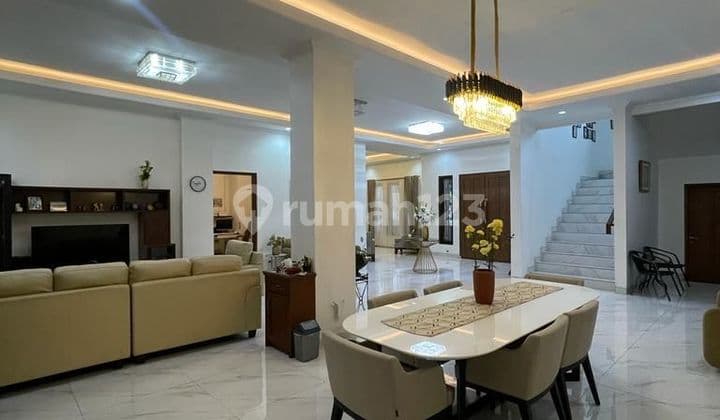 Jual Rumah Bagus Rapi Lokasi Strategis, Pondok Pinang, Luas 392m²