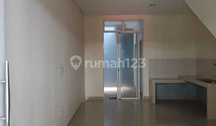 For Sale America Cluster House, GLC, Size 4 × 15